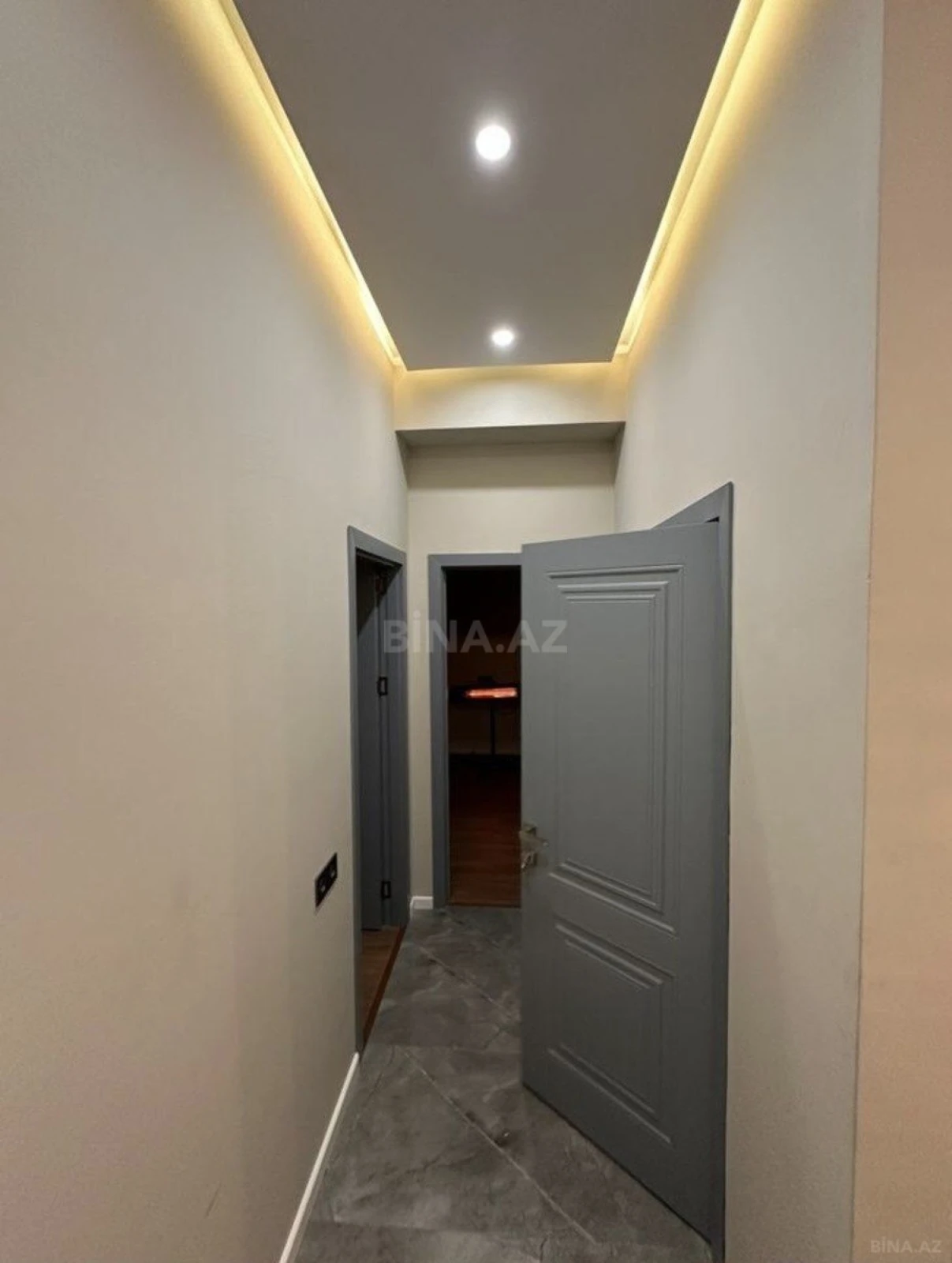 Satılır 2 otaqlı mənzil 70 m²