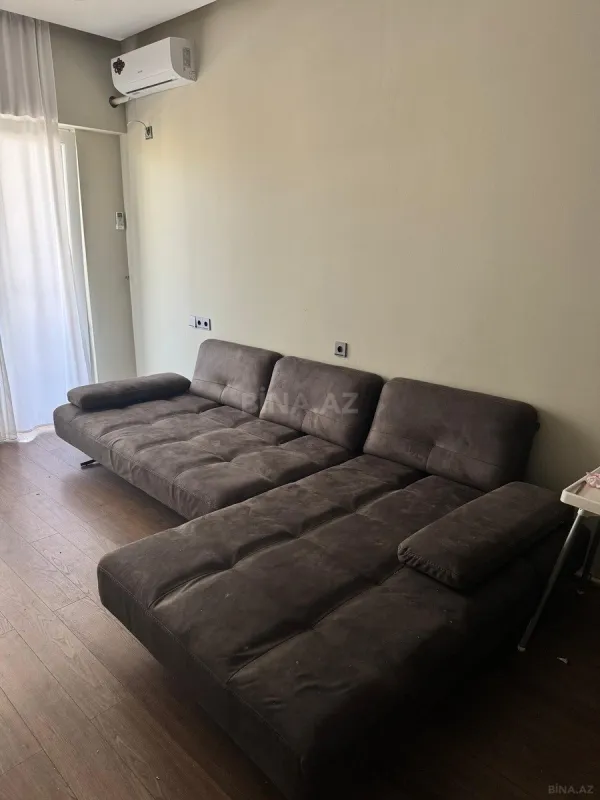 Satılır 2 otaqlı mənzil 70 m²