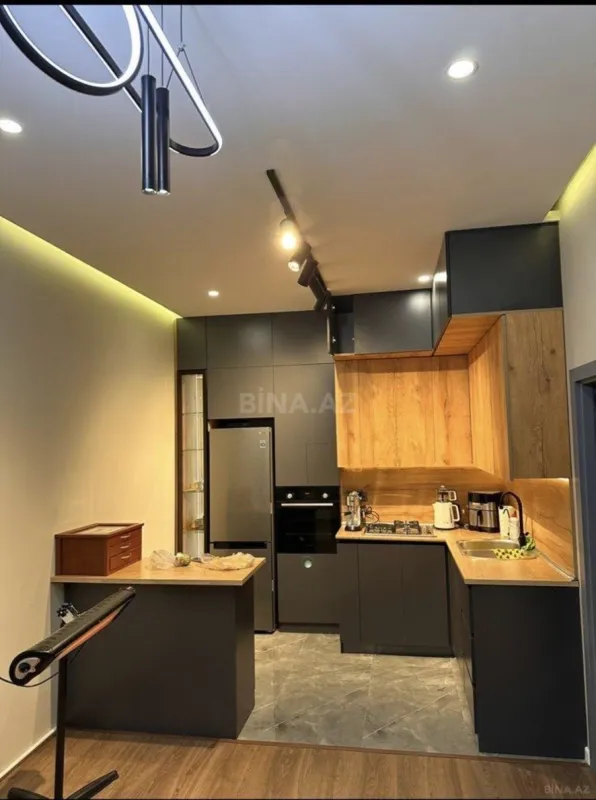 Satılır 2 otaqlı mənzil 70 m²
