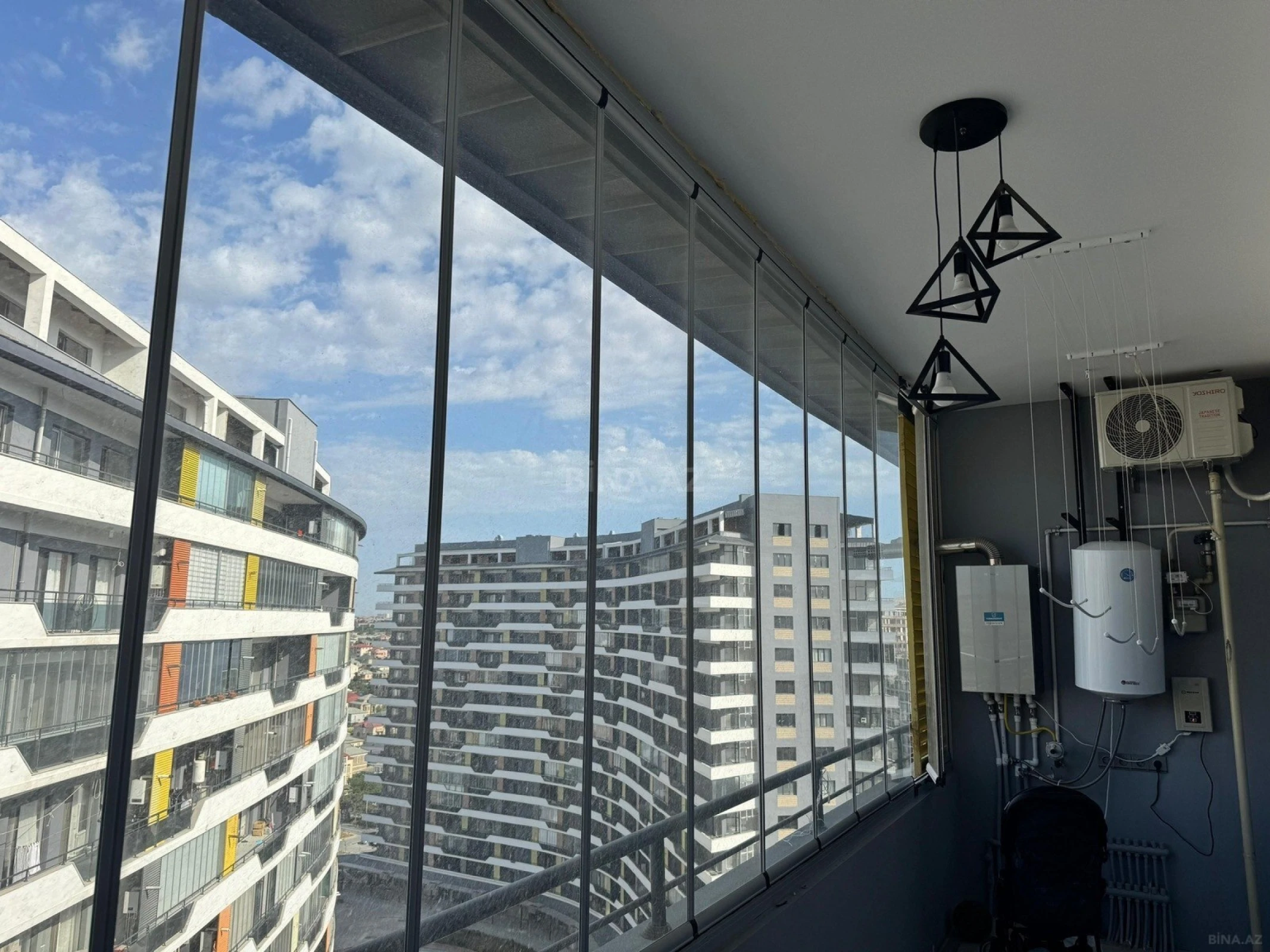 Satılır 2 otaqlı mənzil 70 m²