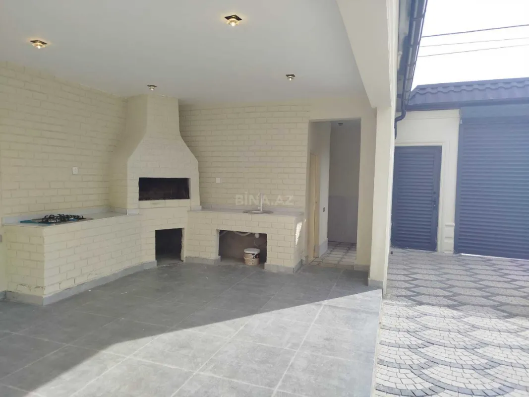 Satılır 5 otaqlı həyət evi 198 m²