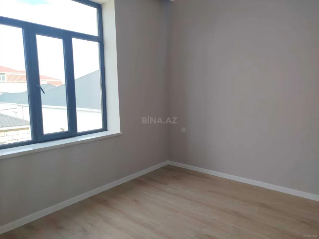 Satılır 5 otaqlı həyət evi 198 m²