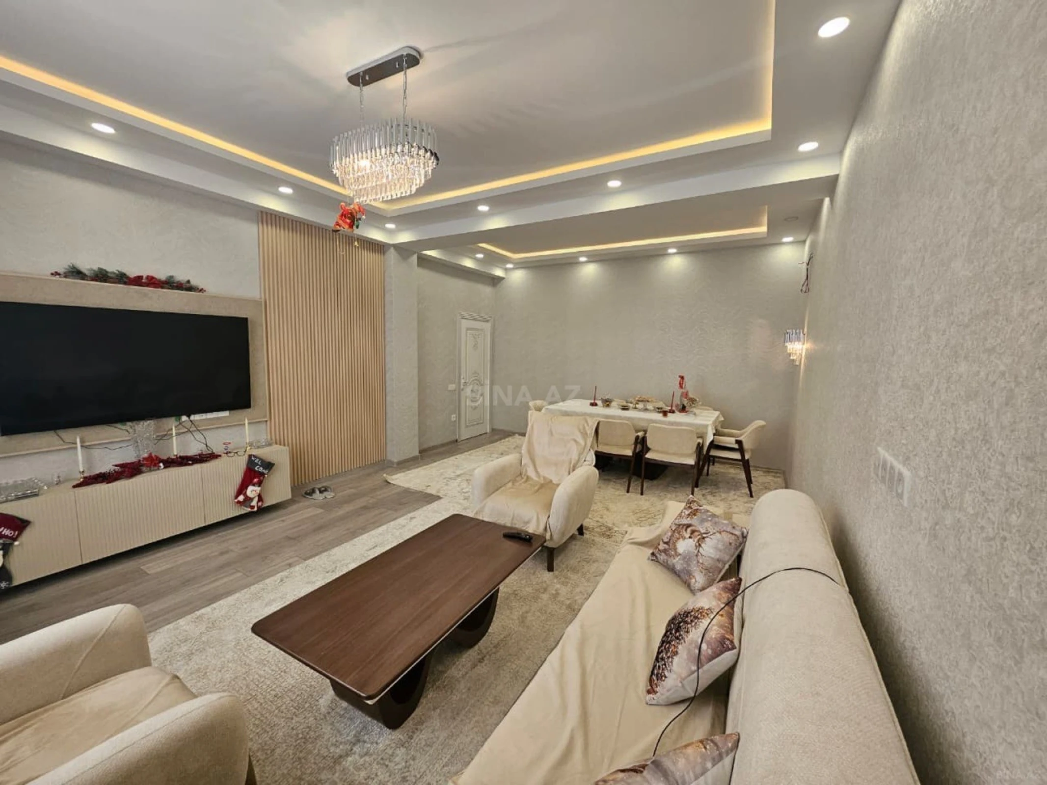 Satılır 5 otaqlı həyət evi 480 m²