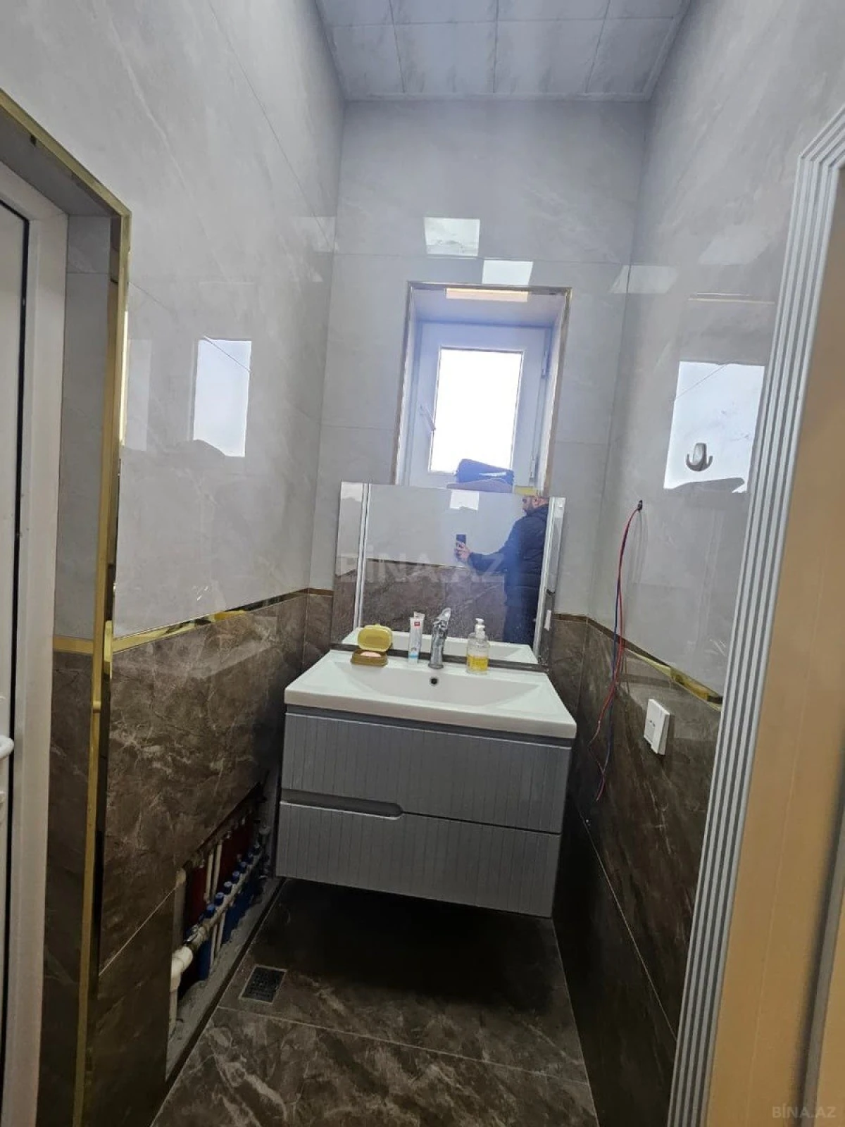 Satılır 5 otaqlı həyət evi 480 m²