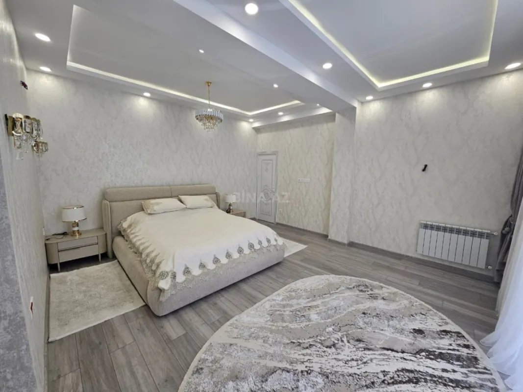 Satılır 5 otaqlı həyət evi 480 m²