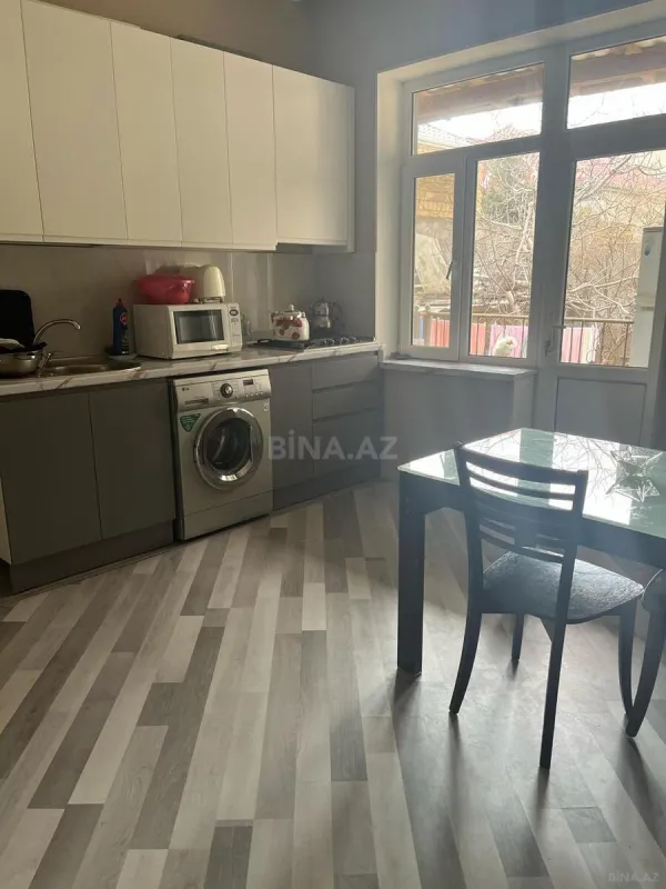 Satılır 4 otaqlı həyət evi 140 m²