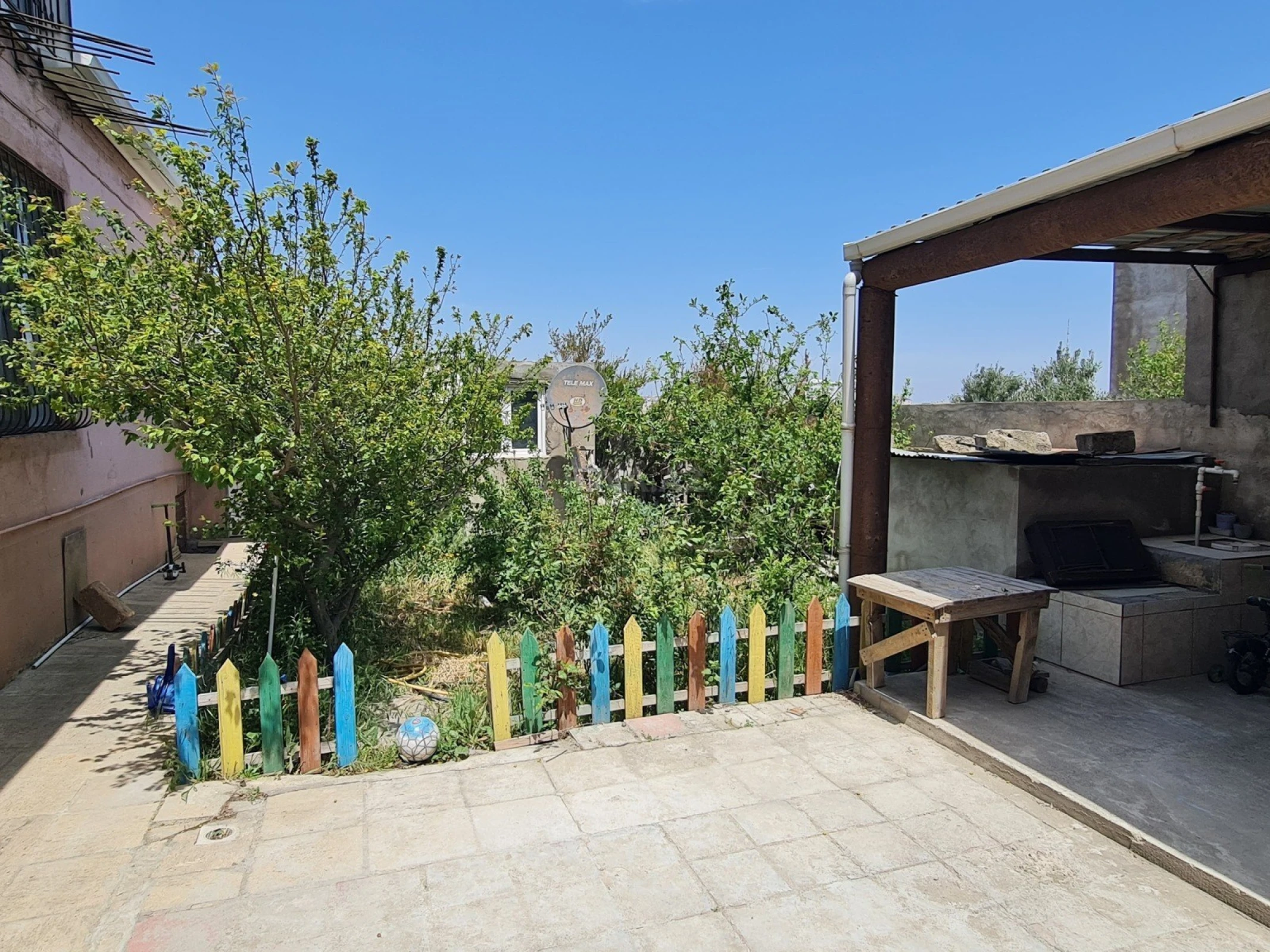 Satılır 4 otaqlı həyət evi 280 m²