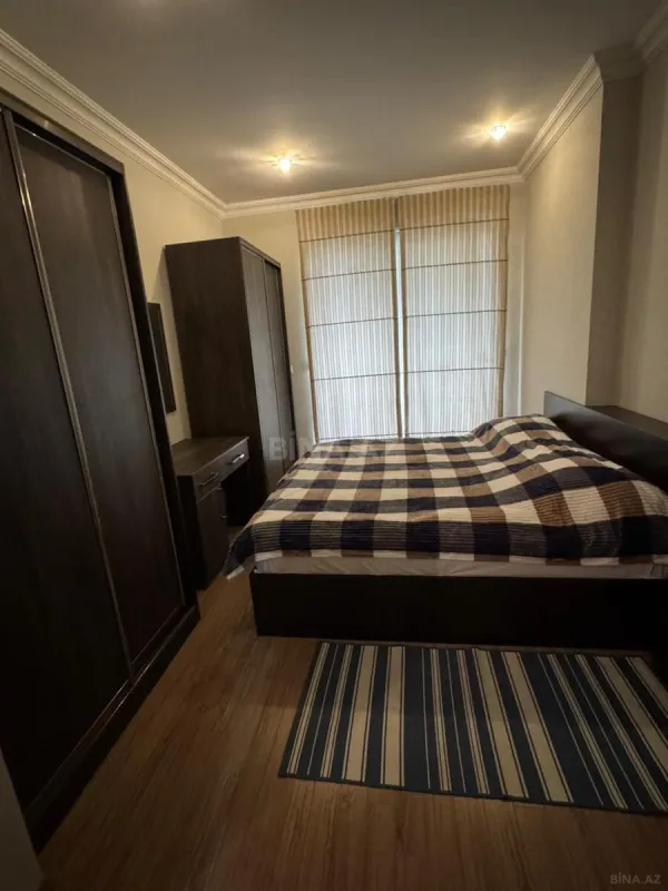 Kirayə verilir 2 otaqlı mənzil 90 m²