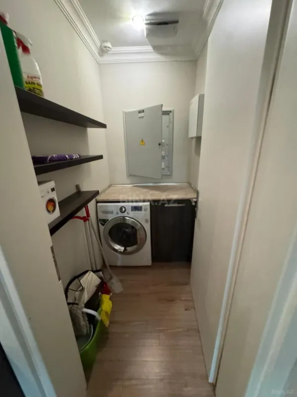 Kirayə verilir 2 otaqlı mənzil 90 m²