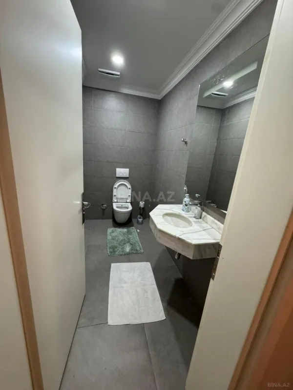 Kirayə verilir 2 otaqlı mənzil 90 m²