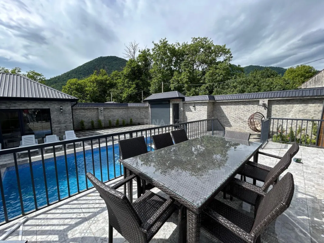 Kirayə verilir 5 otaqlı həyət evi 200 m²