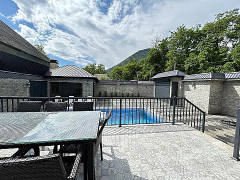 Kirayə verilir 5 otaqlı həyət evi 200 m²