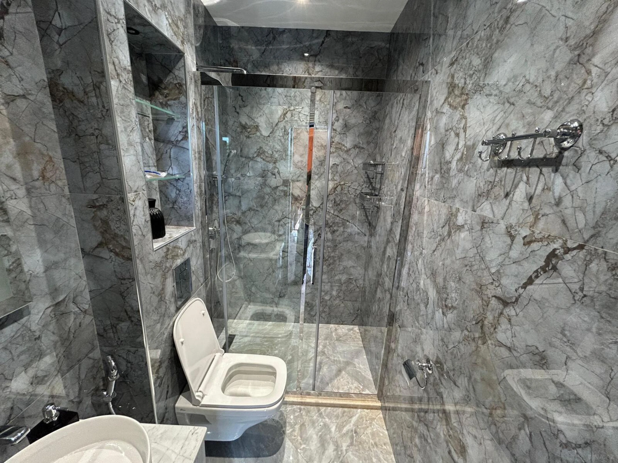 Kirayə verilir 5 otaqlı həyət evi 200 m²