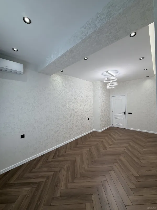 Satılır 3 otaqlı mənzil 105 m²