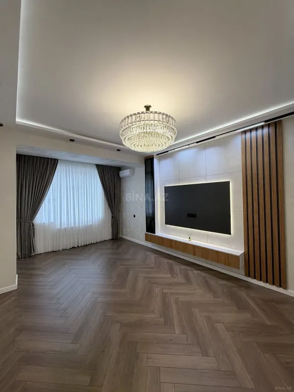 Satılır 3 otaqlı mənzil 105 m²