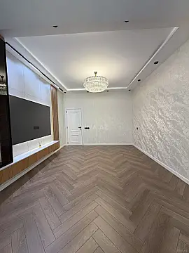 Satılır 3 otaqlı mənzil 105 m²