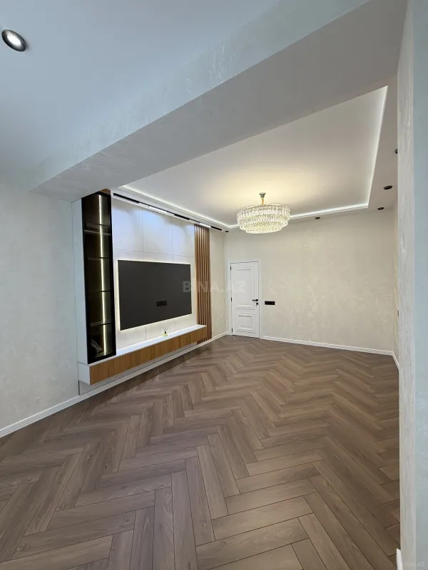 Satılır 3 otaqlı mənzil 105 m²