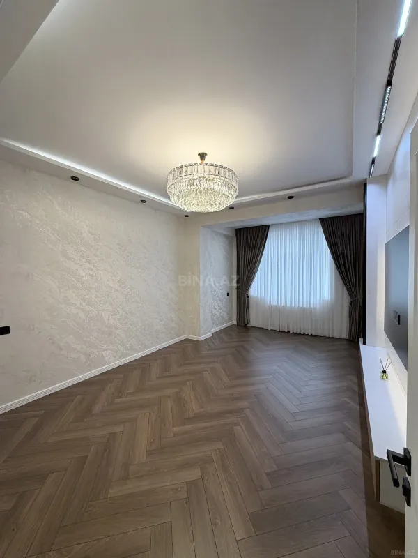 Satılır 3 otaqlı mənzil 105 m²
