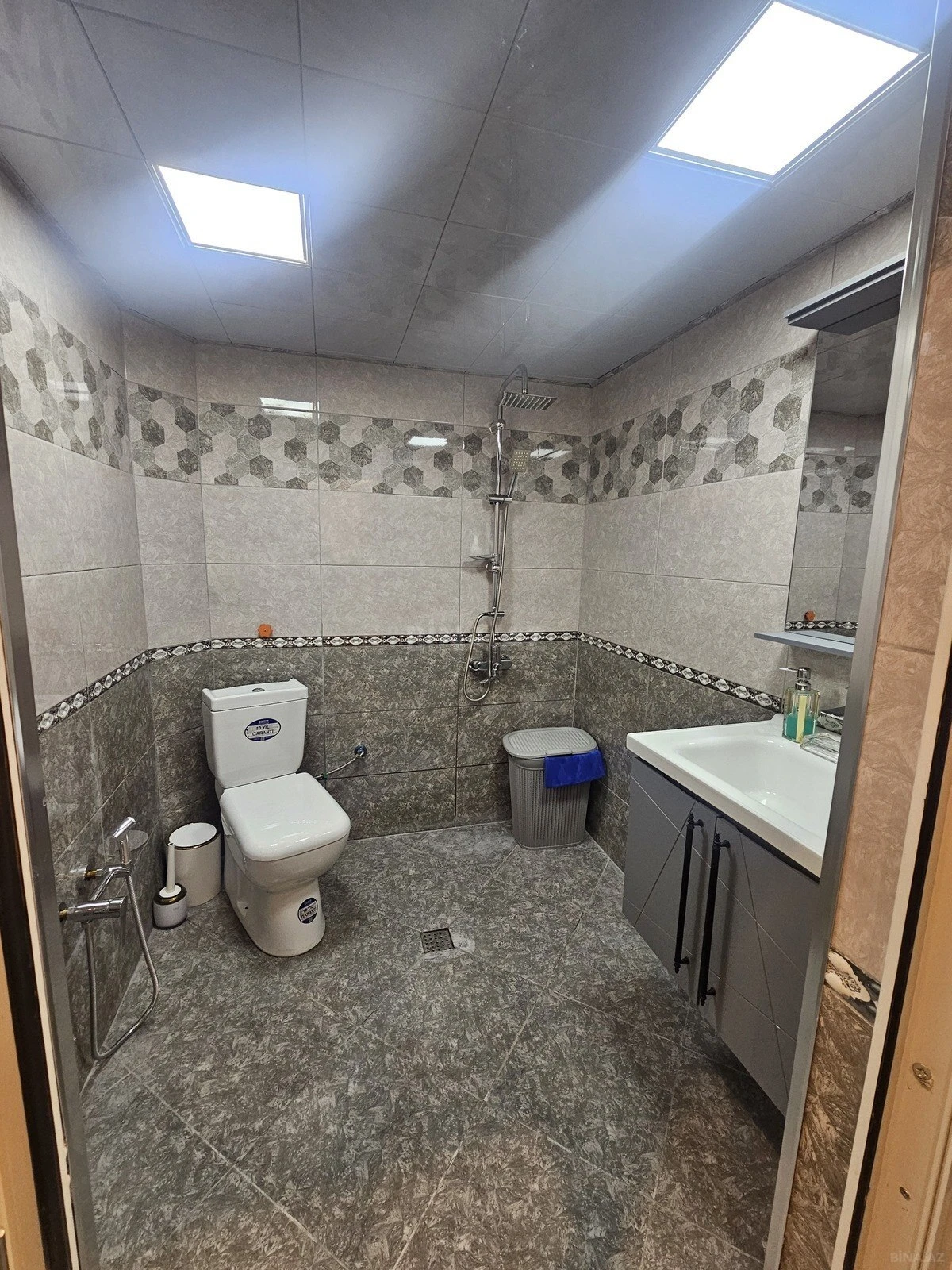 Satılır 1 otaqlı mənzil 52 m²