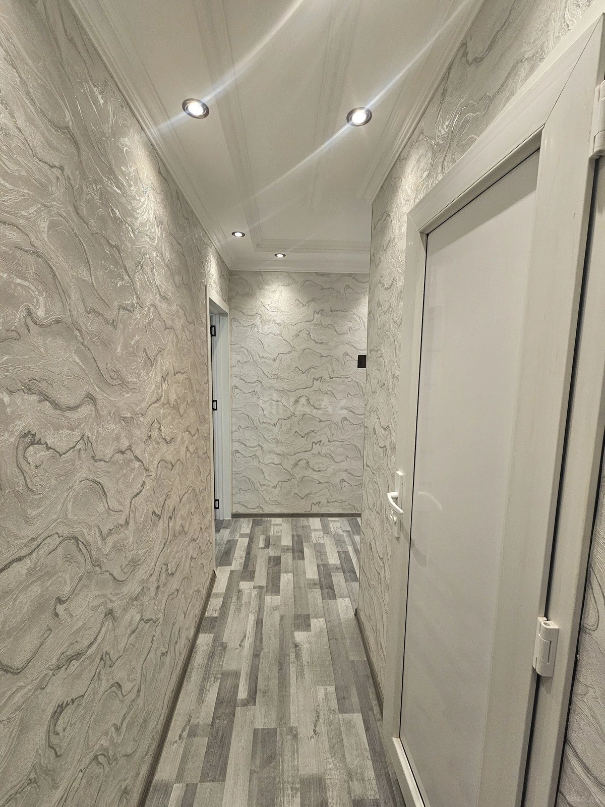Satılır 1 otaqlı mənzil 52 m²