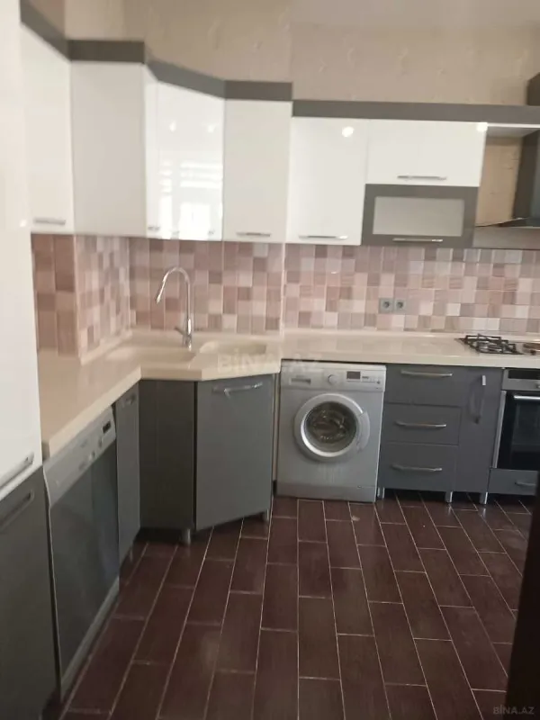 Satılır 3 otaqlı mənzil 140 m²