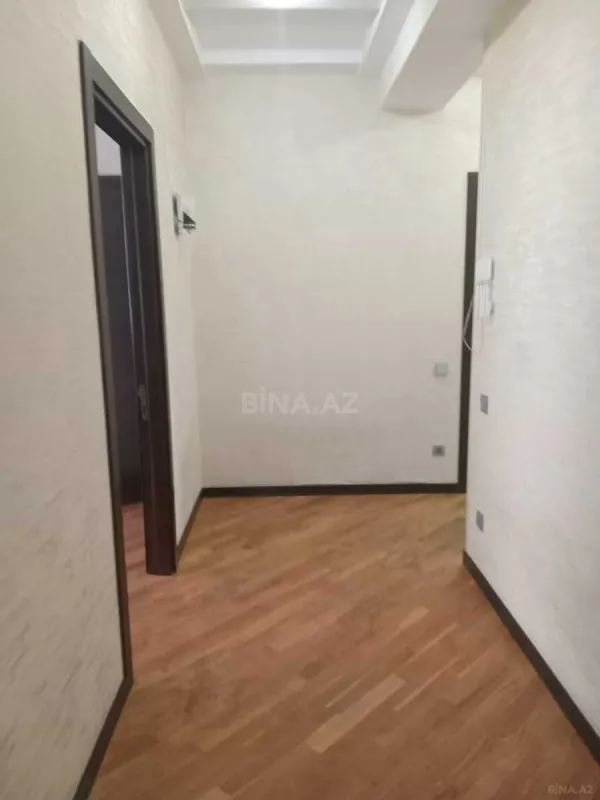 Satılır 3 otaqlı mənzil 140 m²
