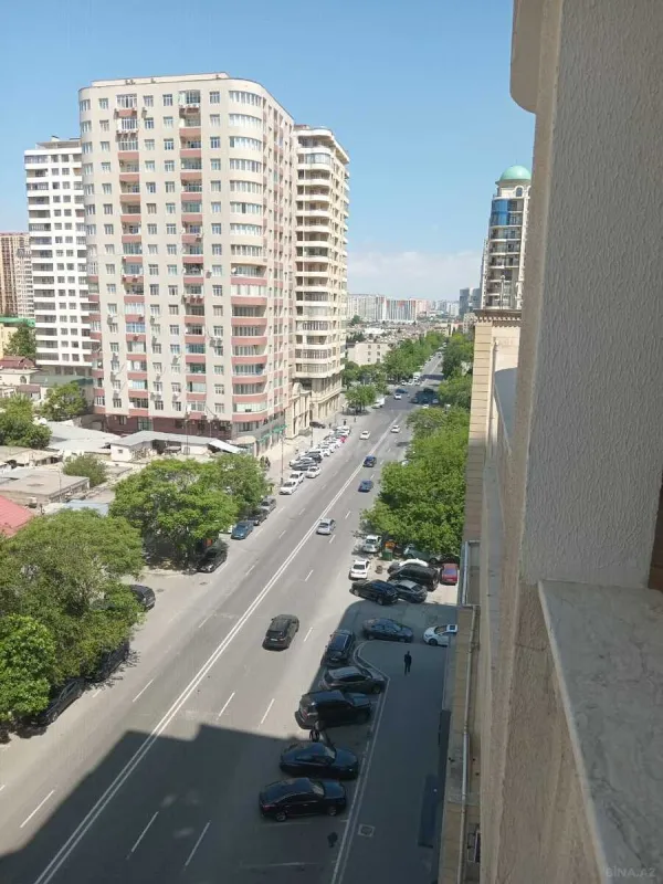 Satılır 3 otaqlı mənzil 140 m²