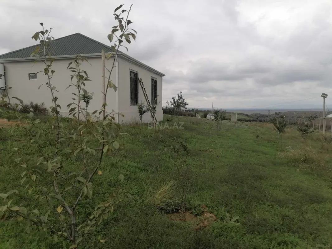 Satılır 2 otaqlı həyət evi 60 m²