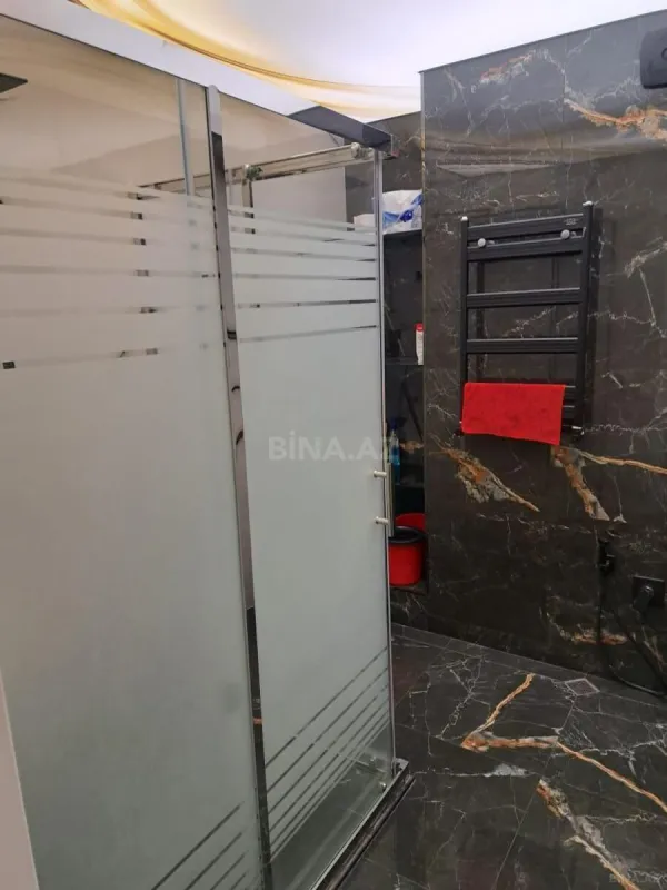 Satılır 3 otaqlı mənzil 113 m²