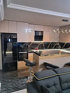 Satılır 3 otaqlı mənzil 113 m²