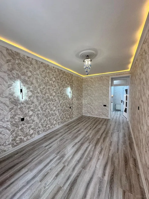 Satılır 2 otaqlı mənzil 68 m²