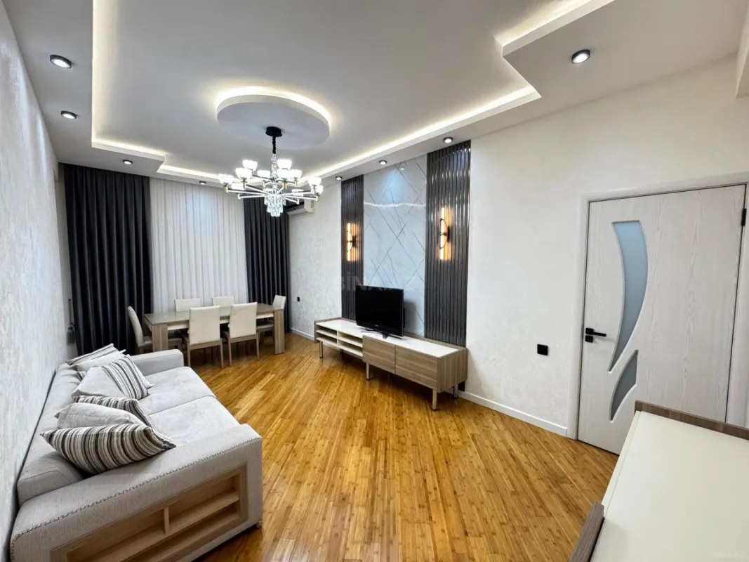Satılır 2 otaqlı mənzil 68 m²