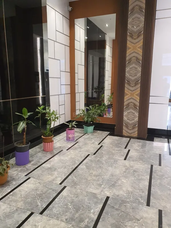 Satılır 3 otaqlı mənzil 133 m²