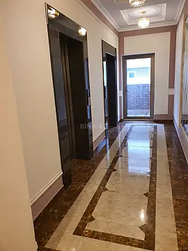 Satılır 3 otaqlı mənzil 116 m²
