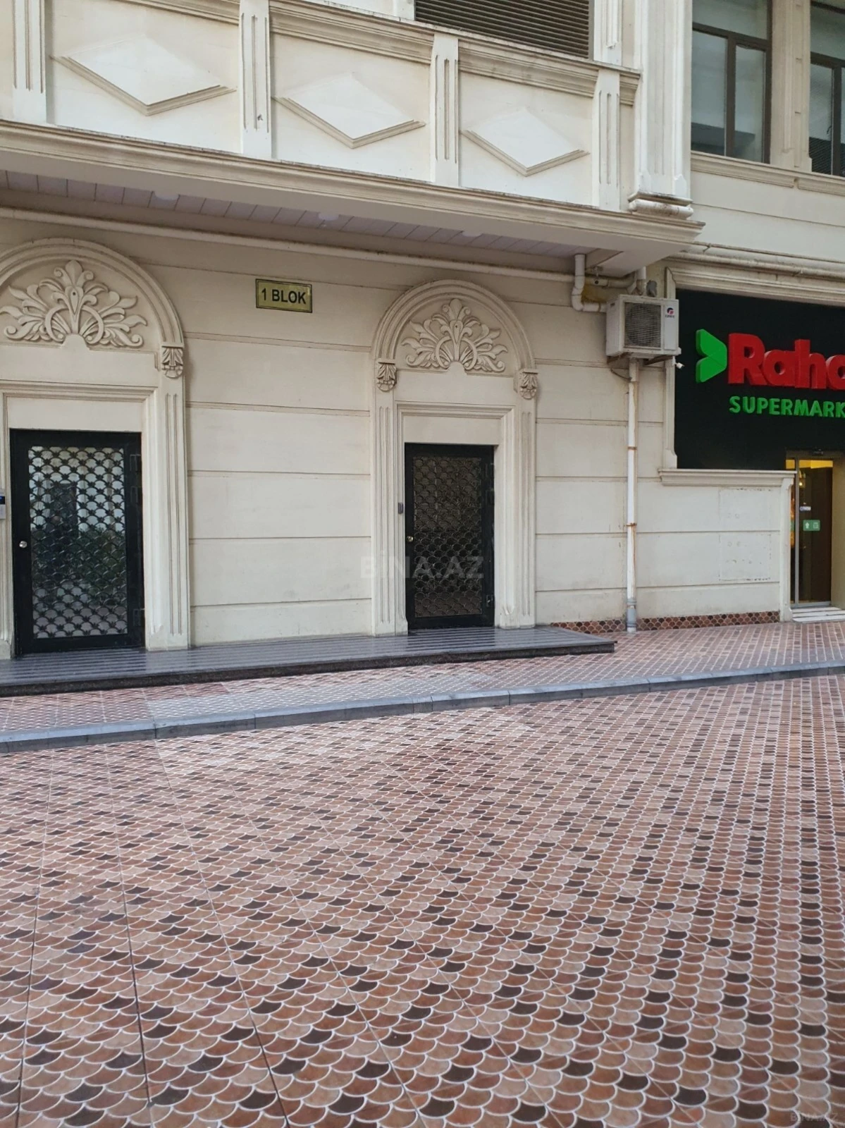 Satılır 3 otaqlı mənzil 116 m²