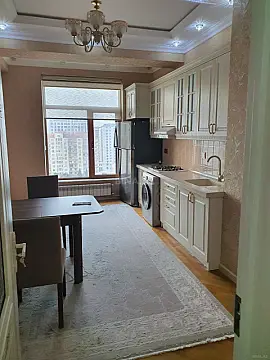Satılır 3 otaqlı mənzil 116 m²