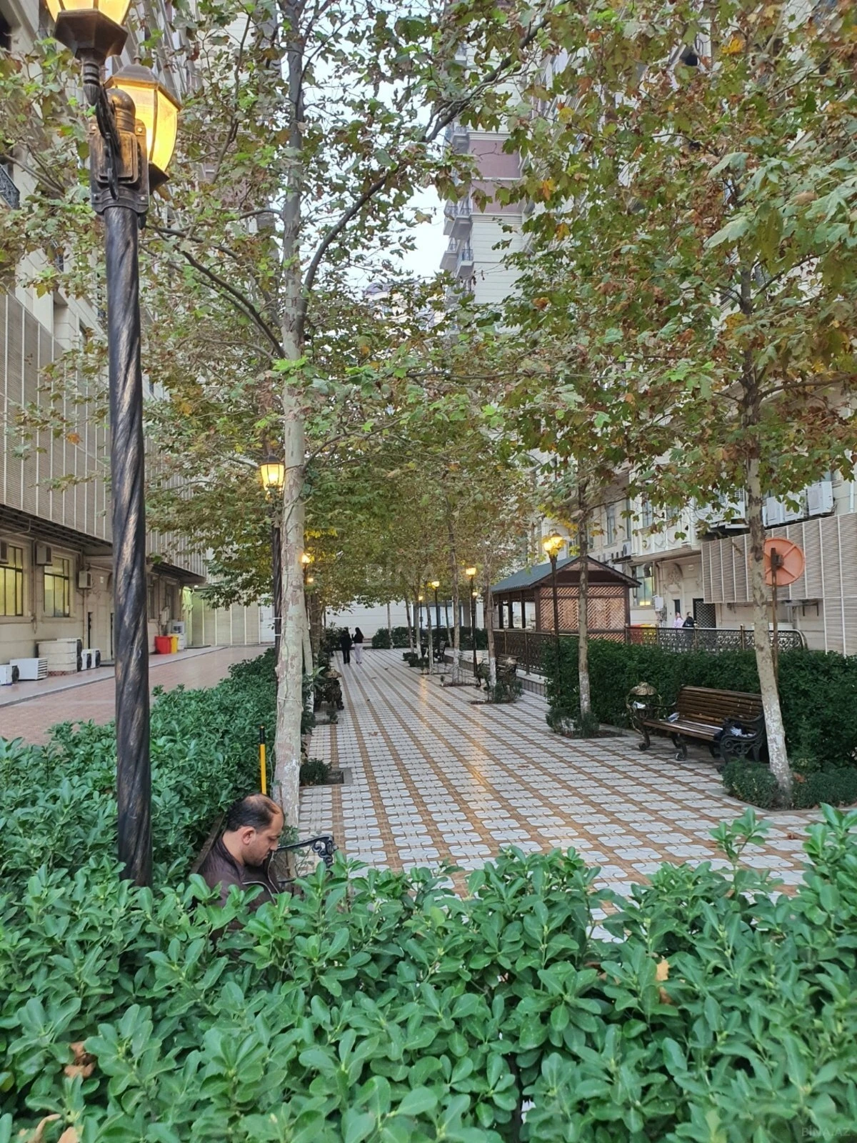 Satılır 3 otaqlı mənzil 116 m²