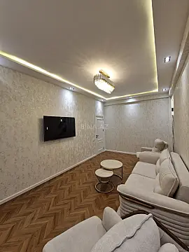 Kirayə verilir 2 otaqlı mənzil 60 m²