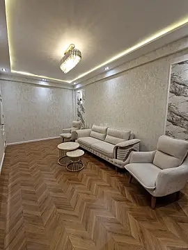 Kirayə verilir 2 otaqlı mənzil 60 m²