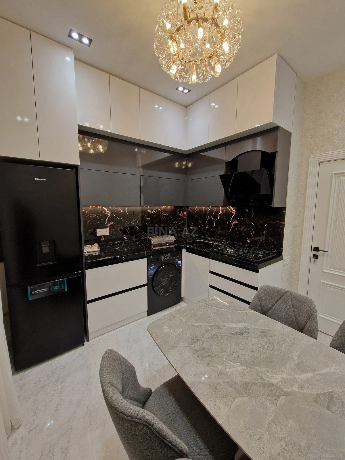 Kirayə verilir 2 otaqlı mənzil 60 m²