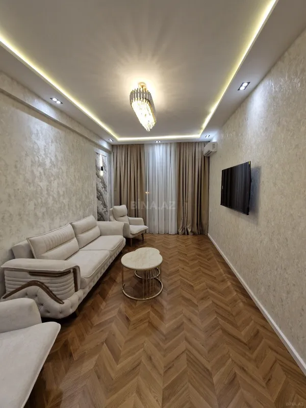Kirayə verilir 2 otaqlı mənzil 60 m²