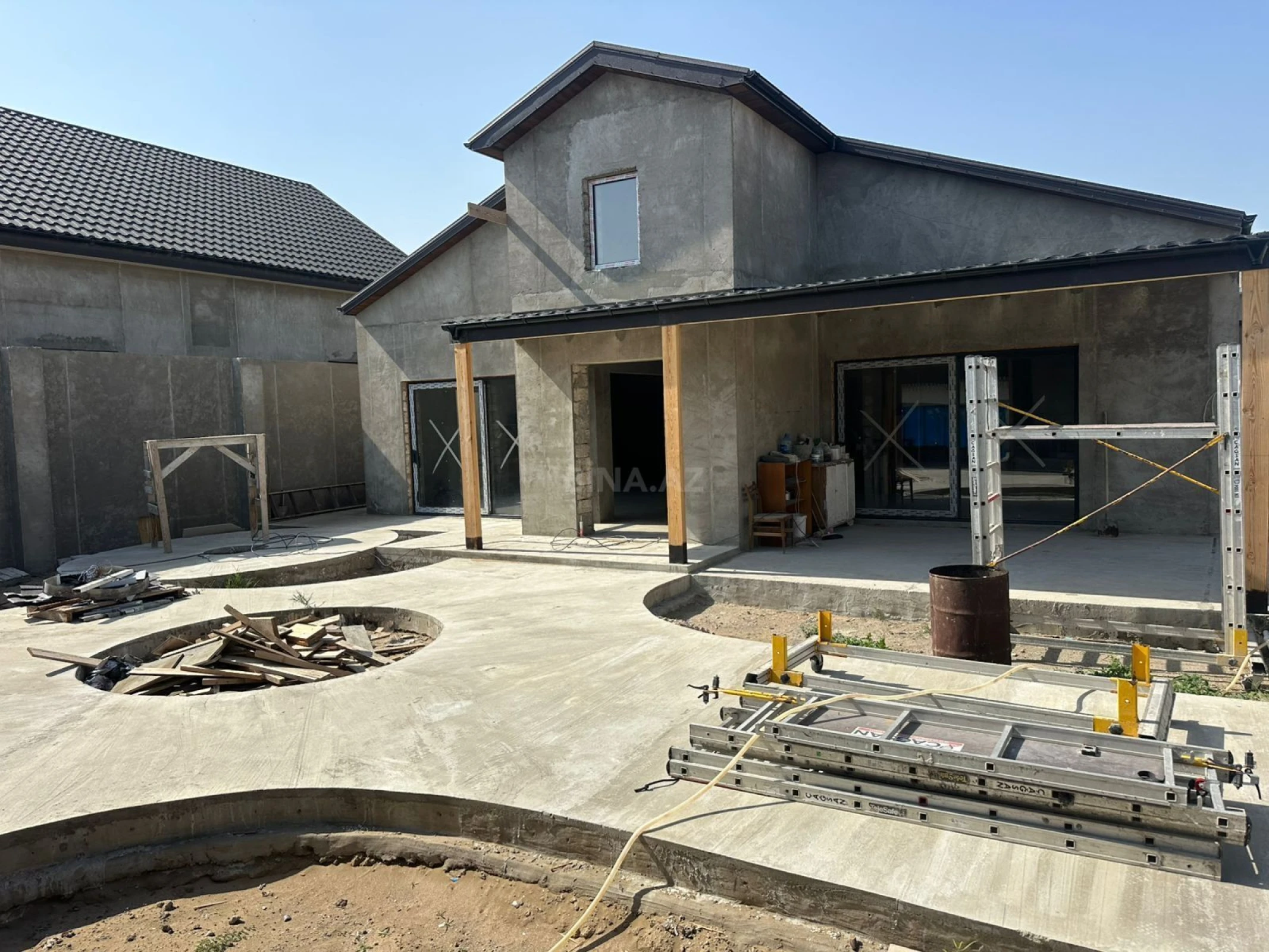 Satılır 4 otaqlı həyət evi 200 m²