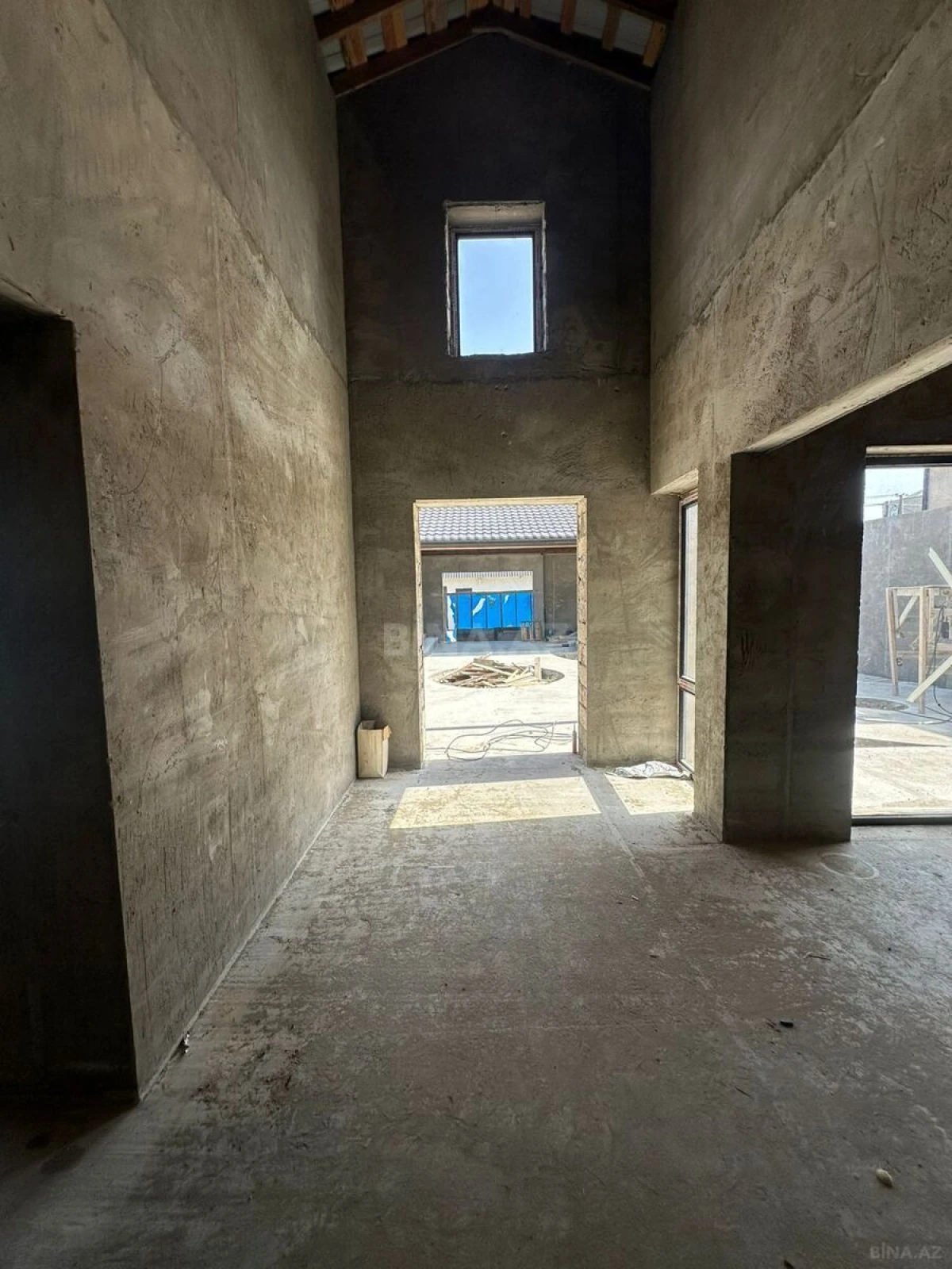 Satılır 4 otaqlı həyət evi 200 m²