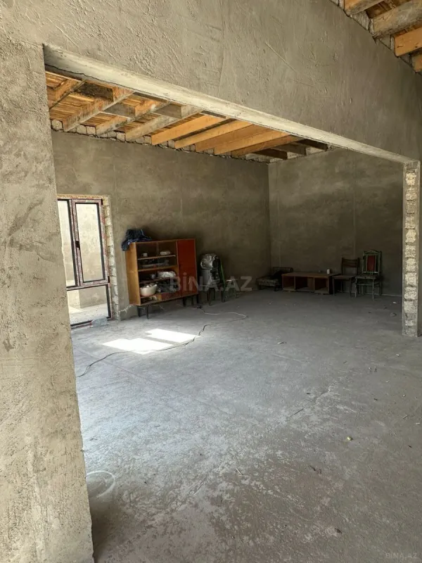 Satılır 4 otaqlı həyət evi 200 m²