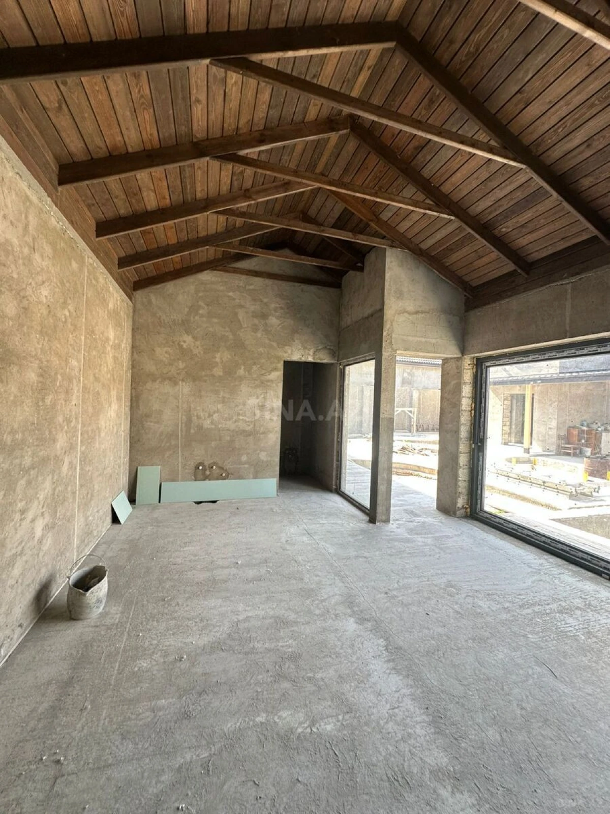 Satılır 4 otaqlı həyət evi 200 m²