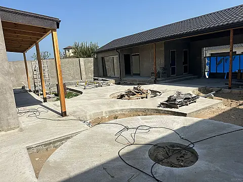 Satılır 4 otaqlı həyət evi 200 m²