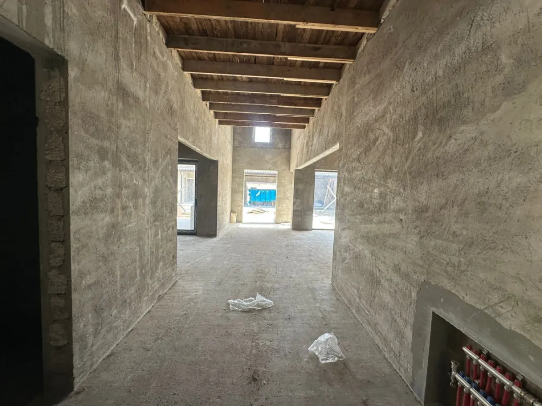 Satılır 4 otaqlı həyət evi 200 m²