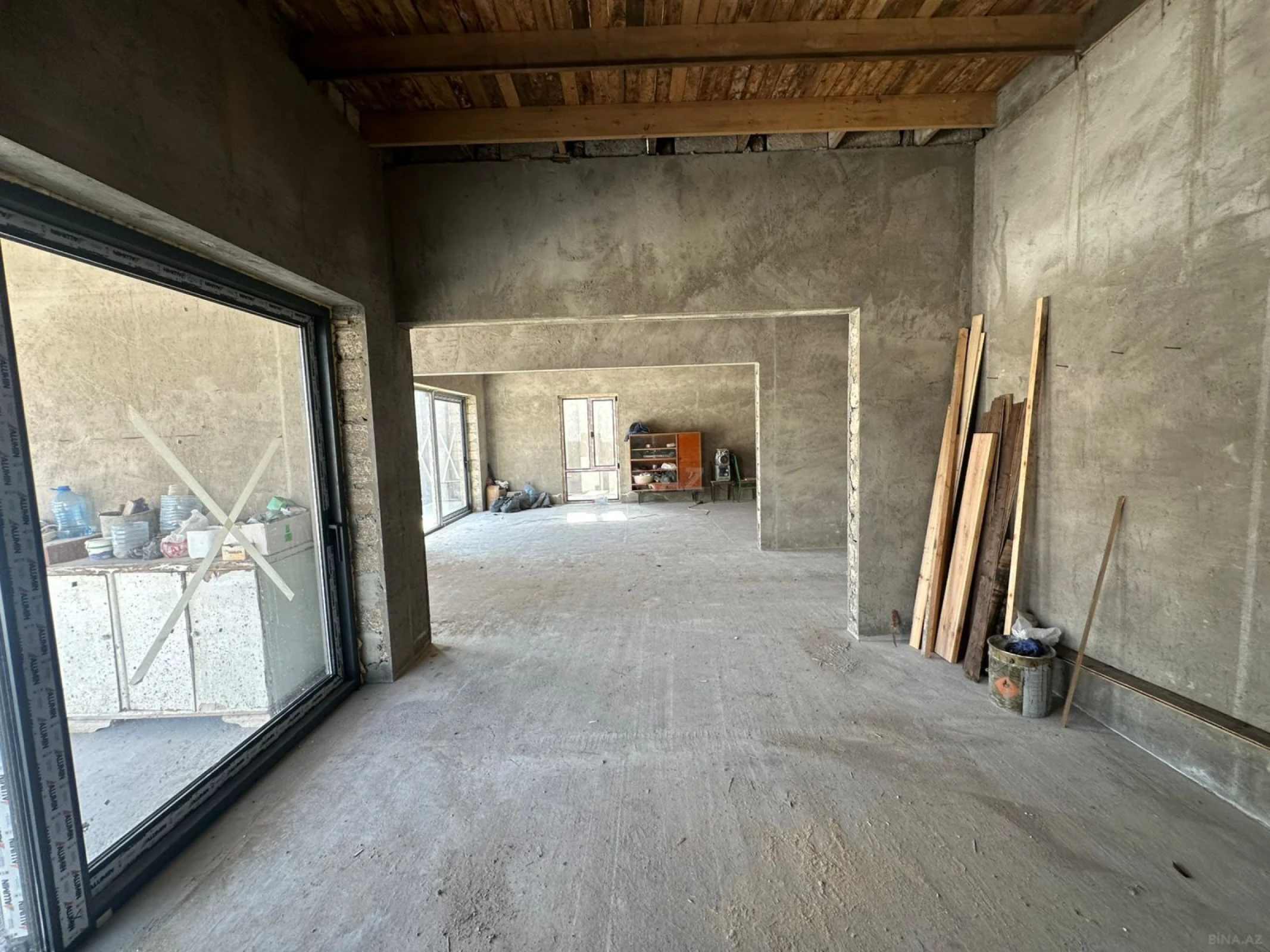 Satılır 4 otaqlı həyət evi 200 m²