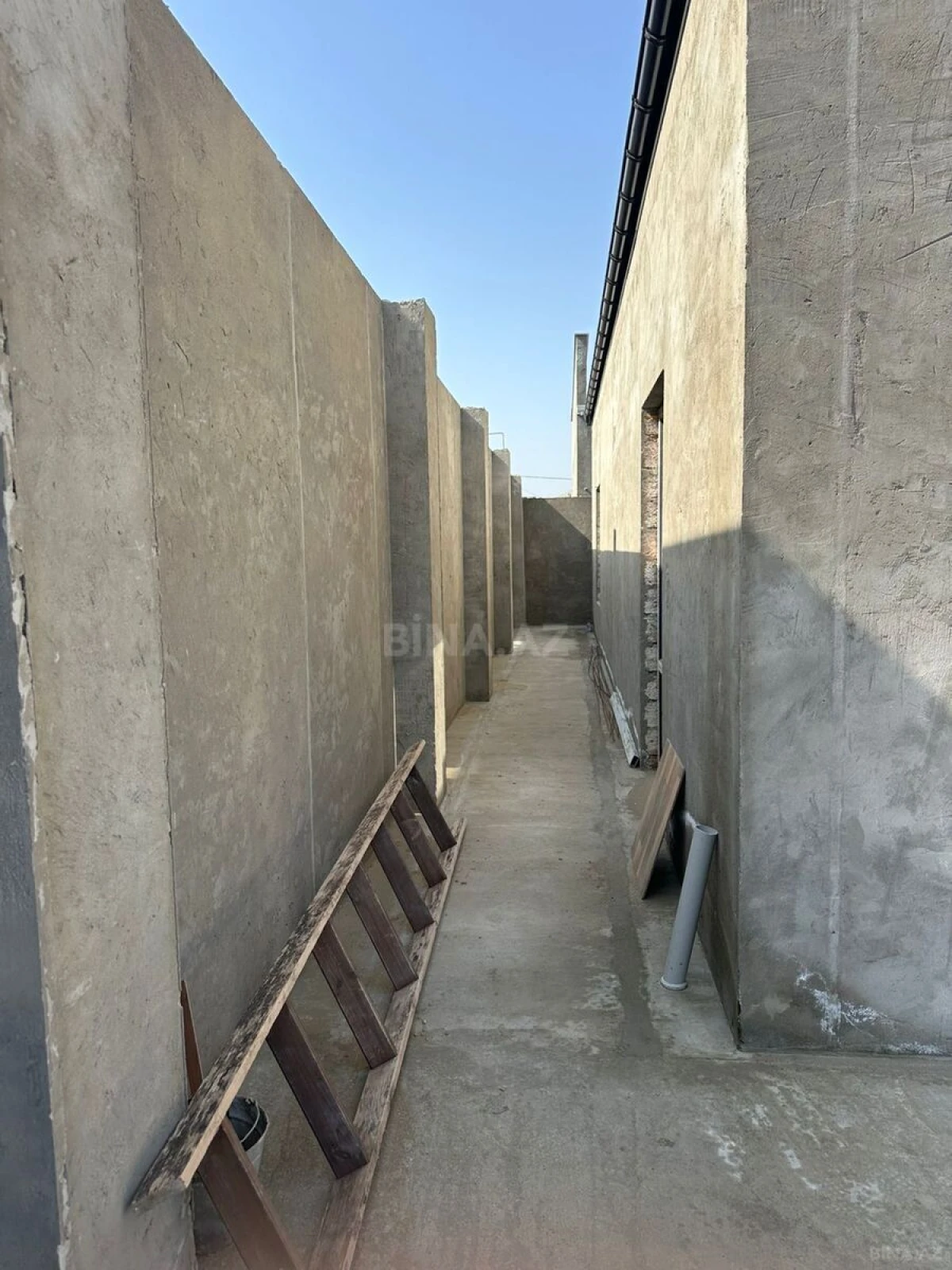 Satılır 4 otaqlı həyət evi 200 m²