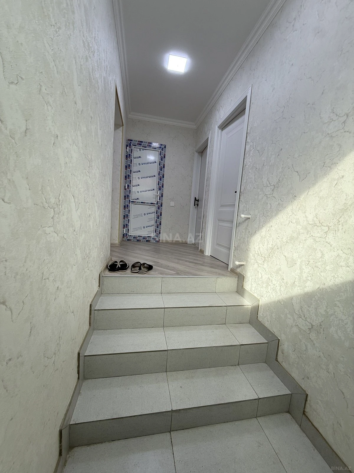 Satılır 6 otaqlı həyət evi 150 m²